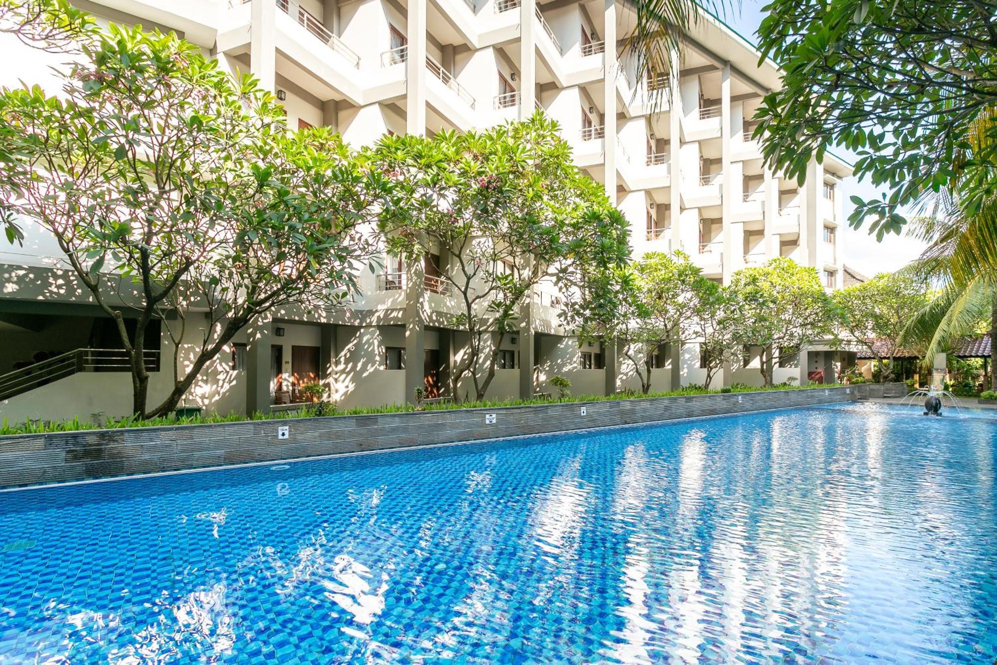 Lombok Garden Hotel Матарам Екстер'єр фото