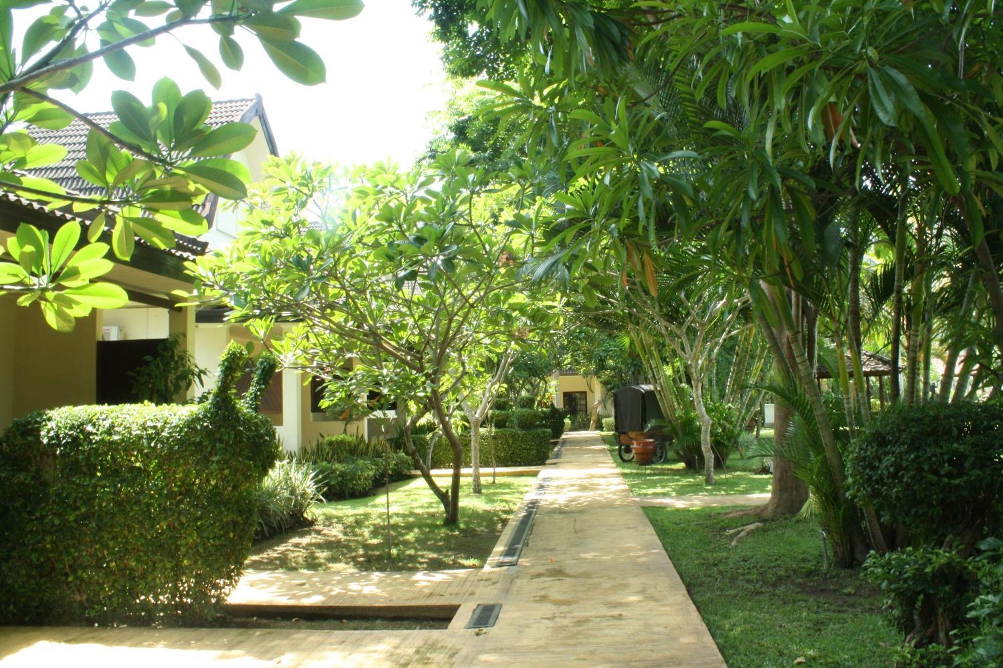 Lombok Garden Hotel Матарам Екстер'єр фото