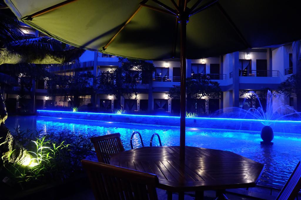 Lombok Garden Hotel Матарам Екстер'єр фото